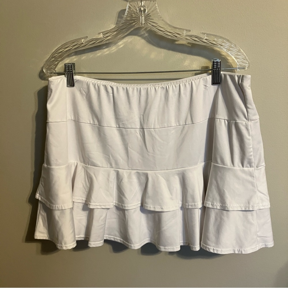 Tail "Doubles" Ruffled Tennis Skirt in White XL